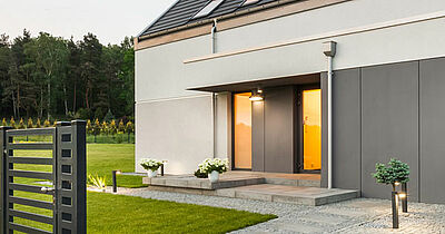 Garage und Außenbereich